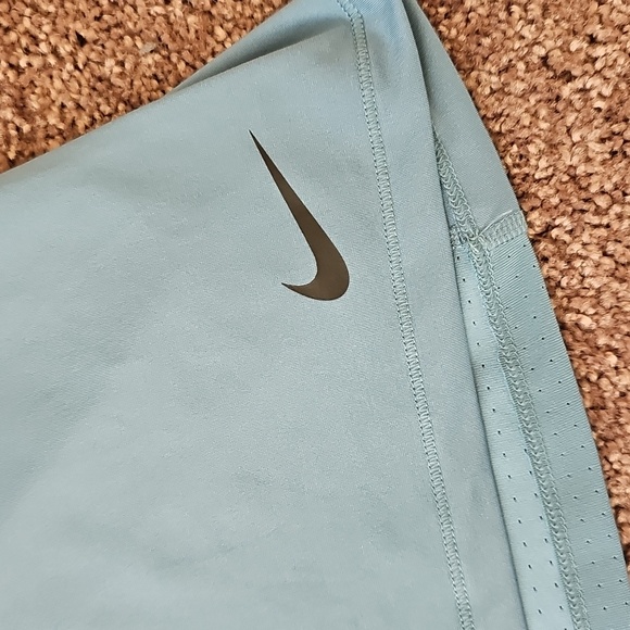 Nike Pro Hypercool Gym Tank, Blue, Size Large - Picture 3 of 7